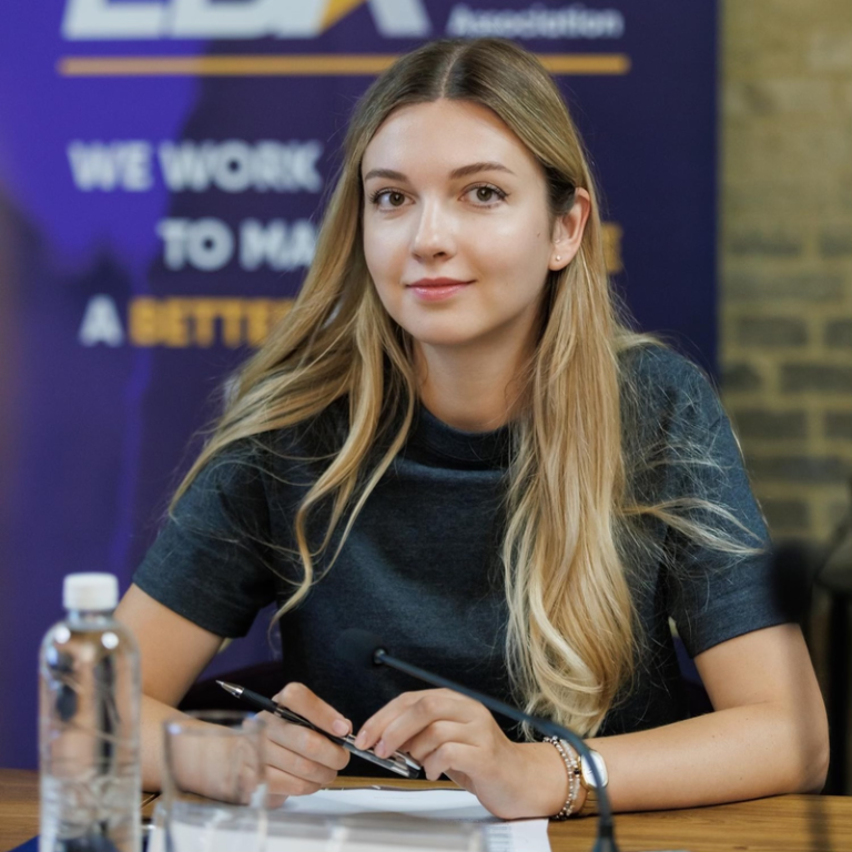 Daria SICHKAR